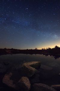 Preview wallpaper starry sky, lake, night, horizon, reflection