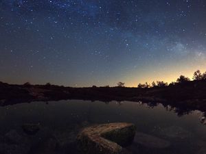 Preview wallpaper starry sky, lake, night, horizon, reflection