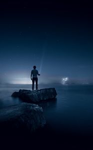 Preview wallpaper starry sky, loneliness, lake, man, mississauga, canada