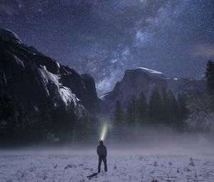 Preview wallpaper starry sky, mountains, night, loneliness