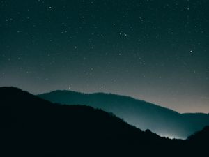 Preview wallpaper starry sky, mountains, night, radiance