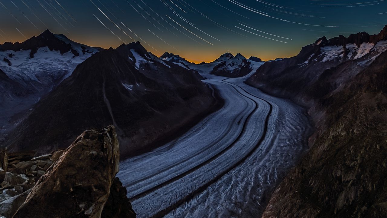 Wallpaper starry sky, road, rocks, twisting