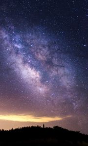 Preview wallpaper starry sky, silhouette, night, solitude, sky
