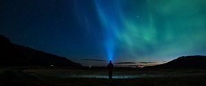 Preview wallpaper starry sky, silhouette, northern lights, loneliness