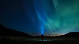 Preview wallpaper starry sky, silhouette, northern lights, loneliness