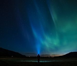 Preview wallpaper starry sky, silhouette, northern lights, loneliness