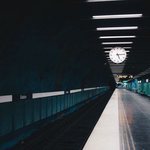 Preview wallpaper station, railway, clock, underground