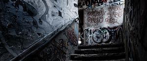 Preview wallpaper steps, graffiti, dark