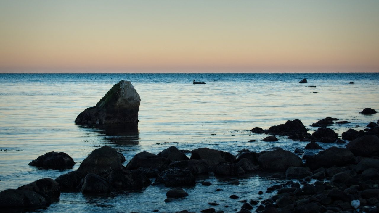 Wallpaper stone, sea, twilight, horizon