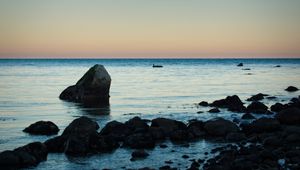 Preview wallpaper stone, sea, twilight, horizon