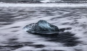 Preview wallpaper stone, sea, waves, nature, landscape