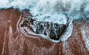 Preview wallpaper stone, water, coast, sand, foam