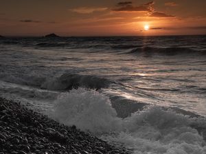 Preview wallpaper stones, beach, sea, sun, sunset