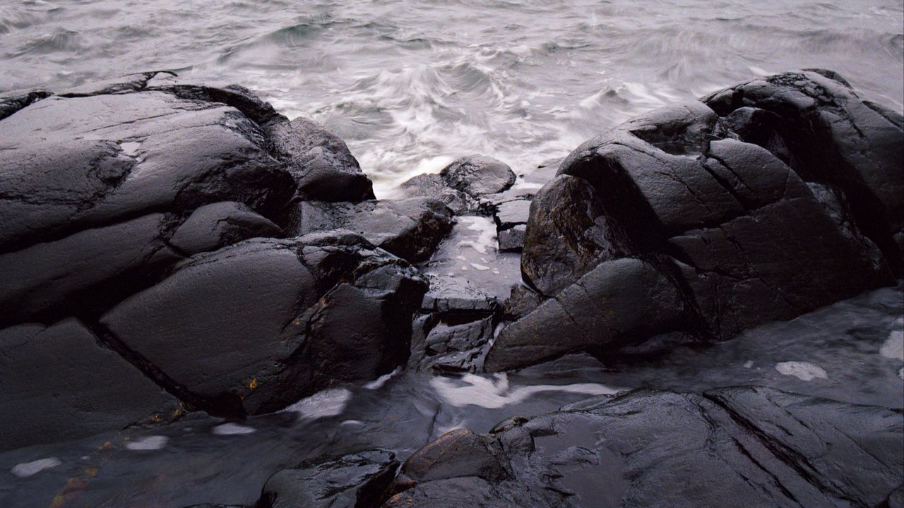 Wallpaper stones, boulders, cranny, sea, horizon
