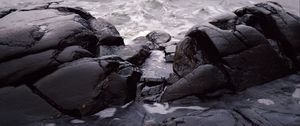 Preview wallpaper stones, boulders, cranny, sea, horizon