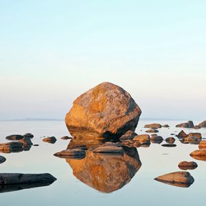 Preview wallpaper stones, reflection, water, lake