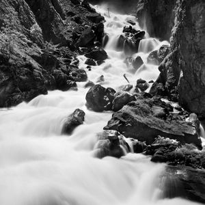 Preview wallpaper stones, river, nature, black and white