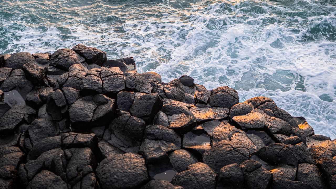 Wallpaper stones, rocks, sea, waves