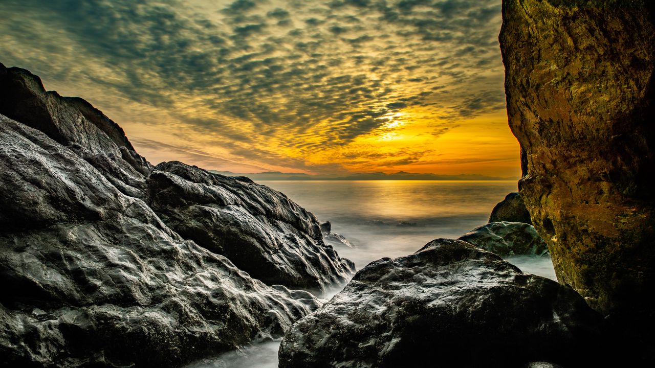 Wallpaper stones, rocks, sea, horizon, evening