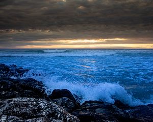 Preview wallpaper stones, rocks, surf, spray, sea