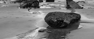 Preview wallpaper stones, sand, sea, bw