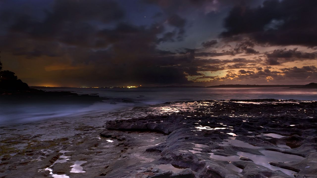 Wallpaper stones, sea, horizon, night