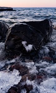 Preview wallpaper stones, sea, horizon, ice, coast
