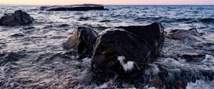 Preview wallpaper stones, sea, horizon, ice, coast