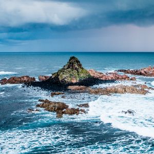 Preview wallpaper stones, sea, ocean, surf, foam