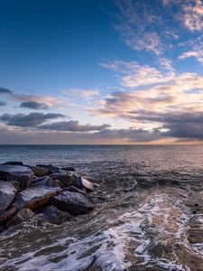 Preview wallpaper stones, sea, sky, horizon