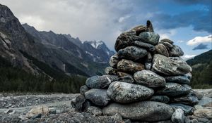 Preview wallpaper stones, shape, sky, clouds