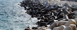 Preview wallpaper stones, shapes, sea, splashes