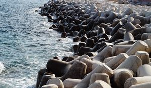 Preview wallpaper stones, shapes, sea, splashes