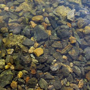 Preview wallpaper stones, sharp, water, transparent