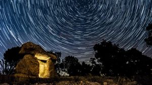 Preview wallpaper stones, starry sky, freezelight, night