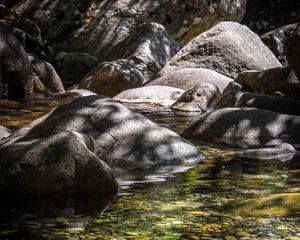 Preview wallpaper stones, stream, bottom, shadows