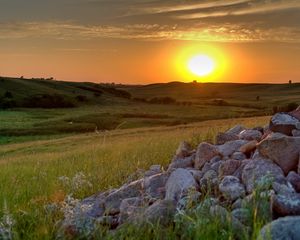 Preview wallpaper stones, sun, disk, decline