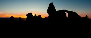 Preview wallpaper stones, sunset, silhouettes, utah, sky