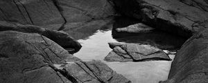 Preview wallpaper stones, water, black and white, relief