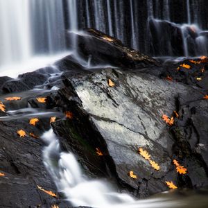 Preview wallpaper stones, water, waterfall, splashes, leaves