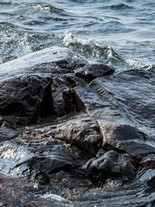 Preview wallpaper stones, water, waves, lake, splashes