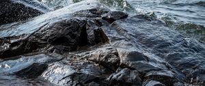 Preview wallpaper stones, water, waves, lake, splashes