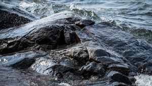 Preview wallpaper stones, water, waves, lake, splashes