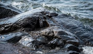 Preview wallpaper stones, water, waves, lake, splashes