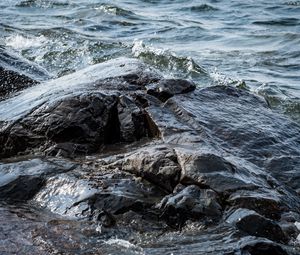 Preview wallpaper stones, water, waves, lake, splashes