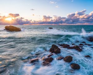 Preview wallpaper stones, waves, blocks, horizon