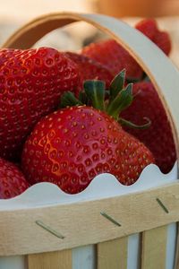 Preview wallpaper strawberries, berries, basket, ripe