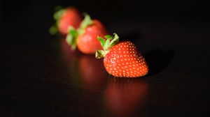Preview wallpaper strawberries, berries, blur, food