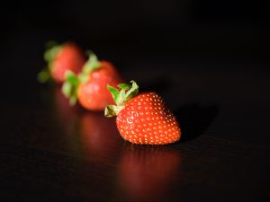 Preview wallpaper strawberries, berries, blur, food