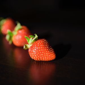 Preview wallpaper strawberries, berries, blur, food